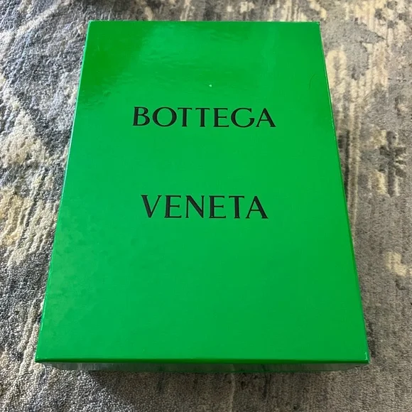 BOTTEGA VENETA Rubber The Slider Sandals size 38 in Neptune - Picture 10 of 10